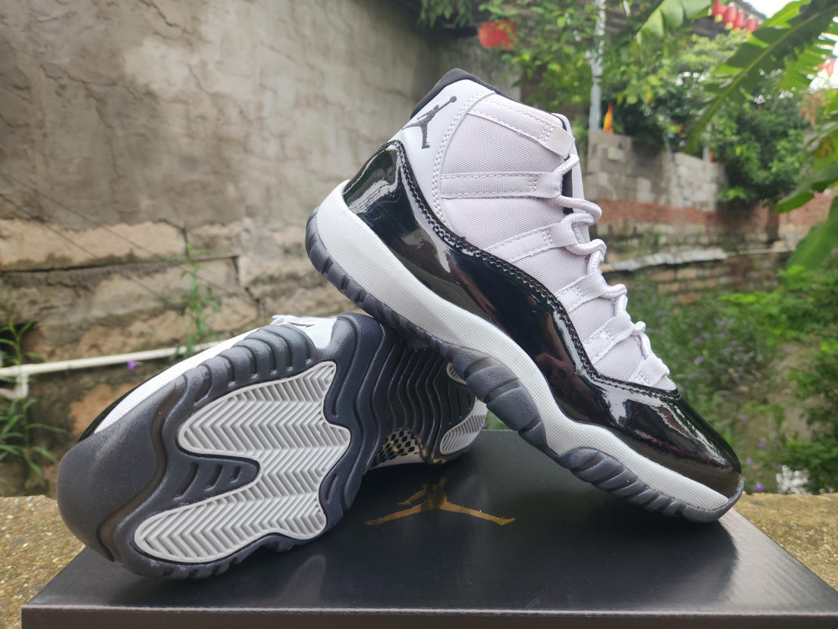 Air Jordan 11 | City Overture
