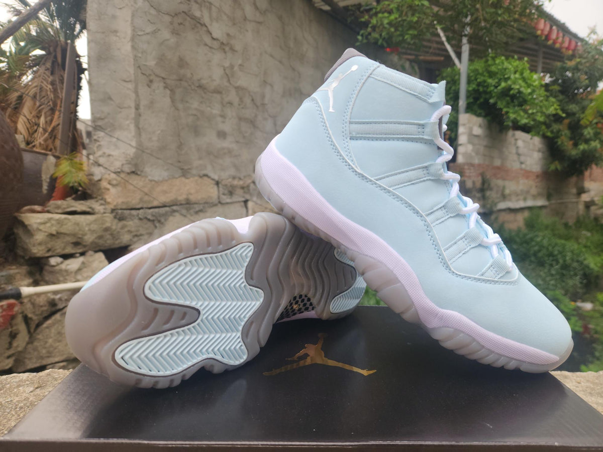 Air Jordan 11 Retro Pale-Moon | Lunar Interlude