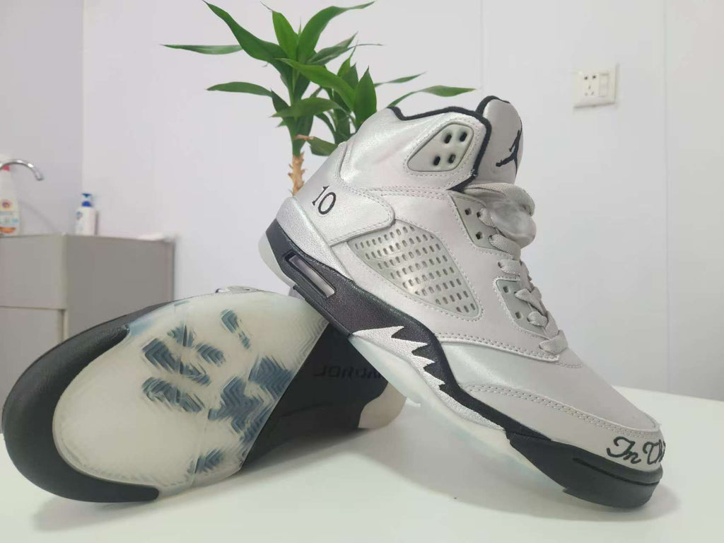 Air Jordan 5 Retro Wings Men's | Canvas Ascent