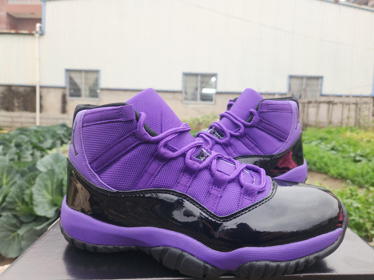 Air Jordan 11 Retro Black-Purple Men's | Amethyst Transit