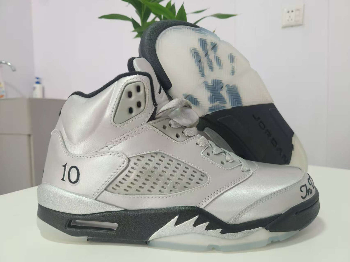 Air Jordan 5 Retro Wings Men's | Canvas Ascent