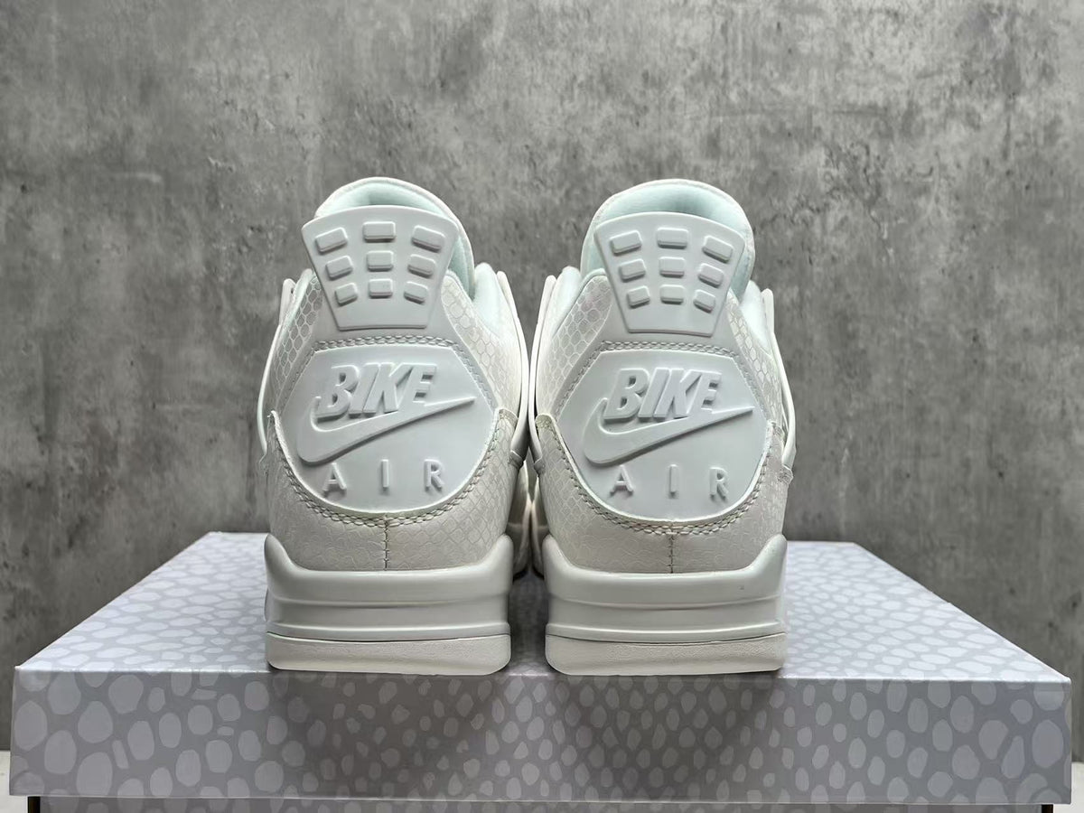 Air Jordan 4 Retro White Mamba | Ivory Strike