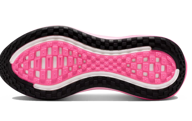 Nike Vomero Plus | The Open Outlook